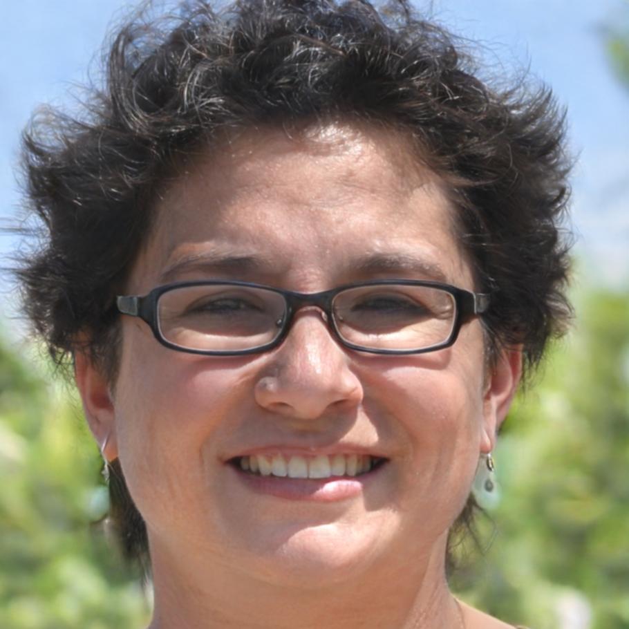 Retrato profesional de Rocío Mendoza, clienta satisfecha